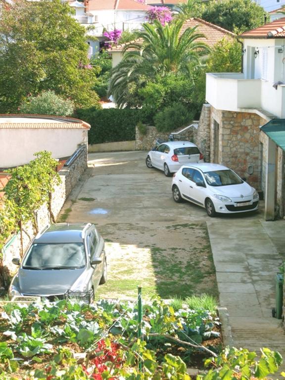 Apartments Skrivaneli Jelsa  Ngoại thất bức ảnh