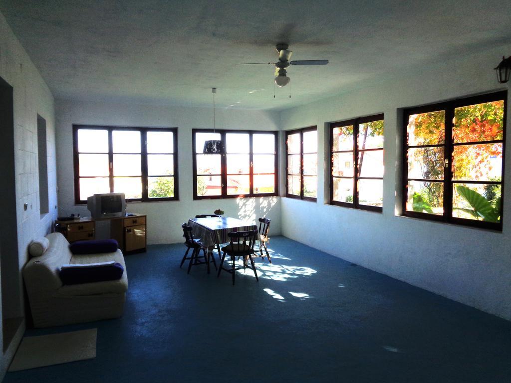 Apartments Skrivaneli Jelsa  Phòng bức ảnh